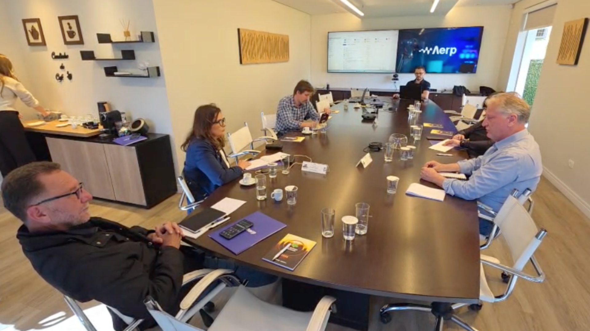 Grupo Celinauta e Aerp definem datas e regras para debates com candidatos ao Governo do Paraná