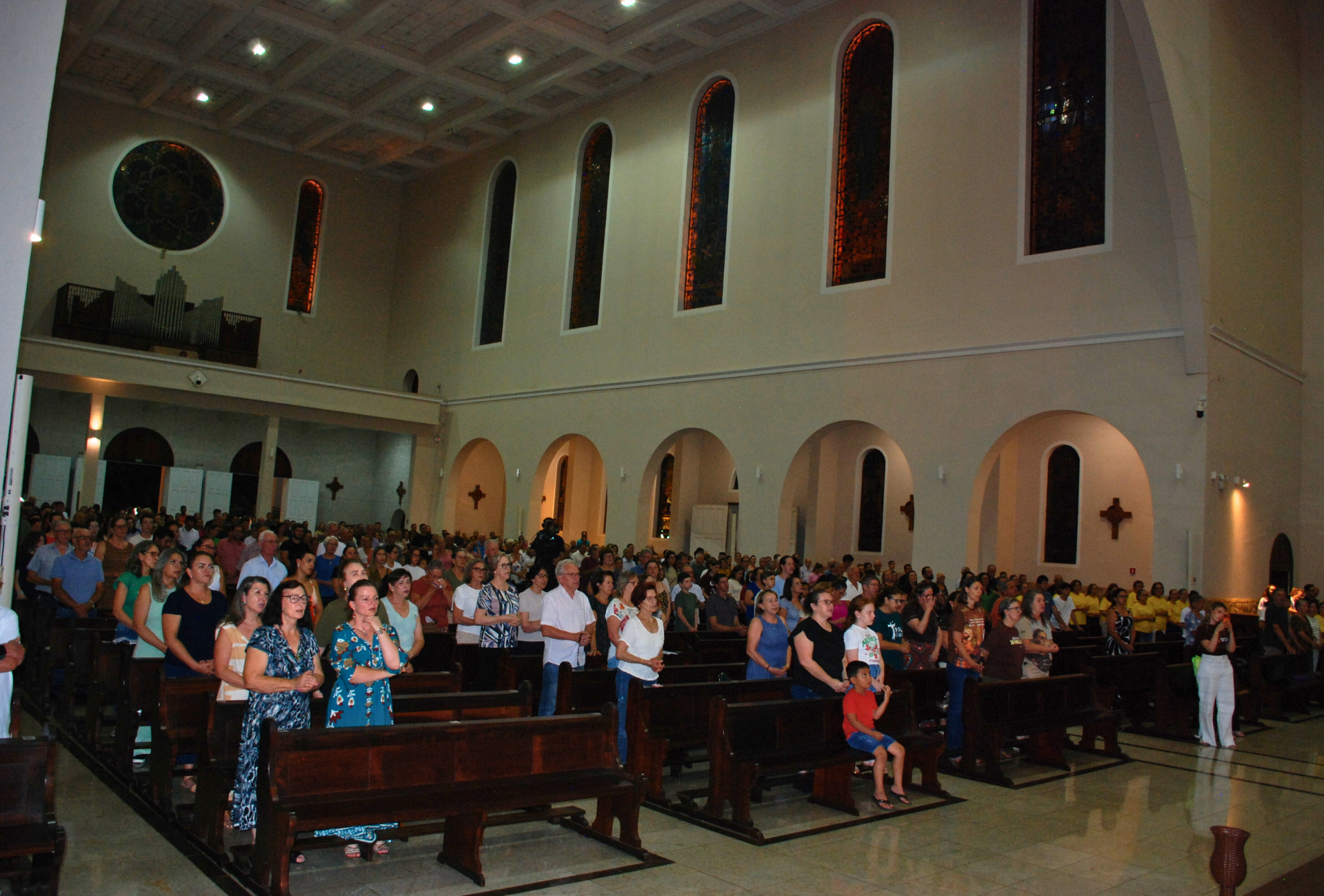 “Os santos não são apenas intercessores, mas exemplos de vida”: abertura do Ano Jubilar Franciscano reúne fiéis em Pato Branco