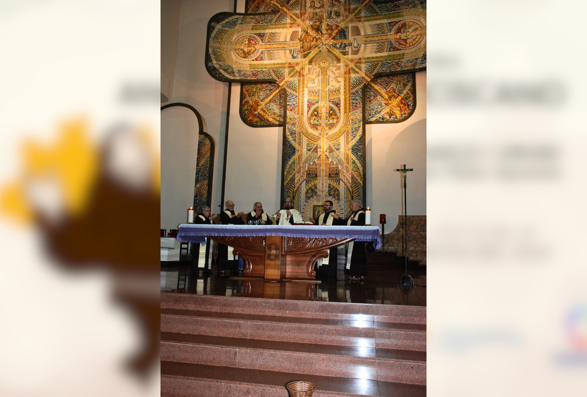 “Os santos não são apenas intercessores, mas exemplos de vida”: abertura do Ano Jubilar Franciscano reúne fiéis em Pato Branco